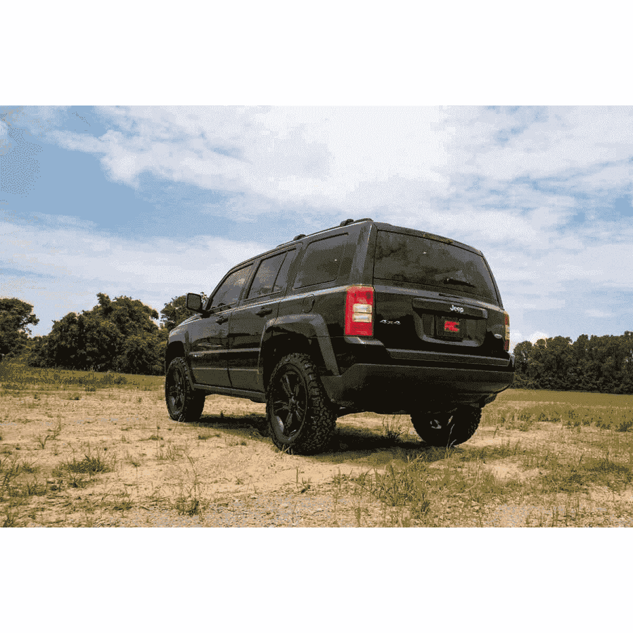 2" Suspension Lift Kit | Rough Country | Jeep Patriot 2010-2017 4WD